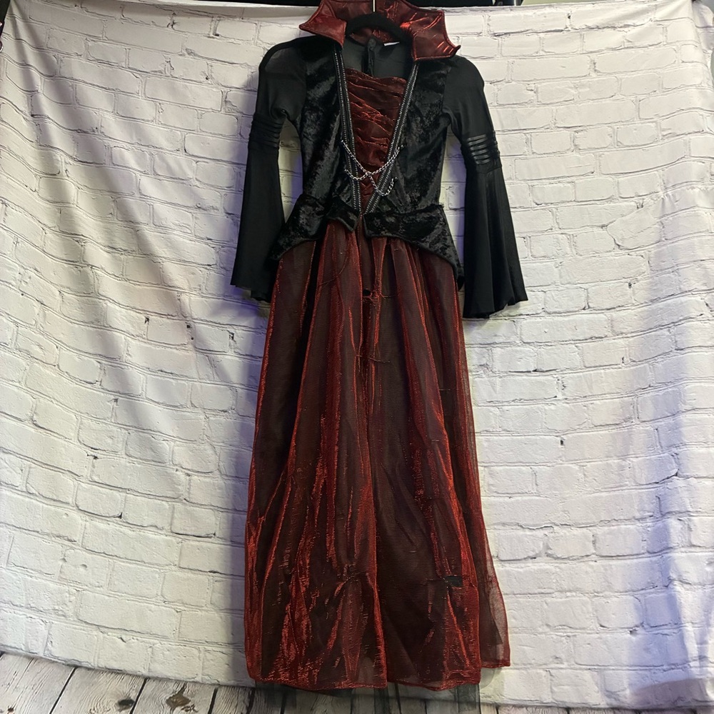 5/$20 Spirit Halloween Kids Girls Royal Vampiress Costume Deluxe Size L AS IS